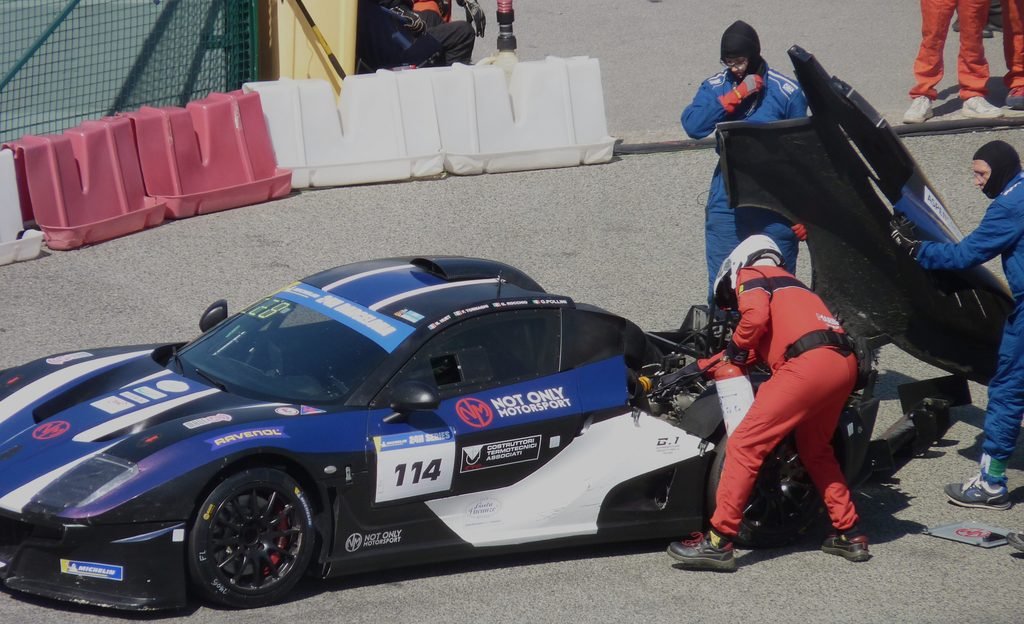 The TCE Poleman, with termical problems on his car