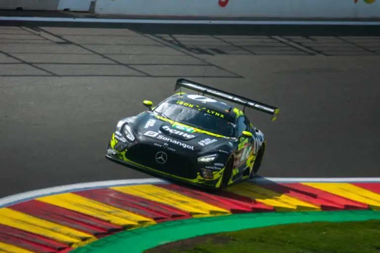 Mercedes AMG GT3 Iron LInx #61