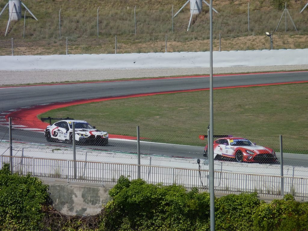 #93 and #500 fighting for P1 on the 24H Barcelona